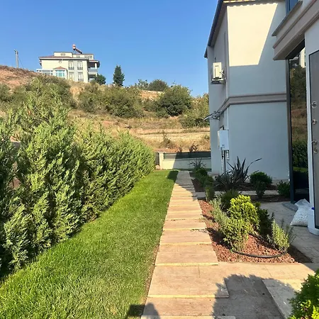 Fynoora Villa *
