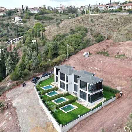 Fynoora Villa *