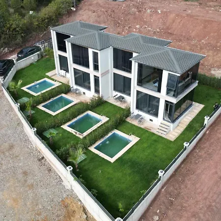 Fynoora Villa *