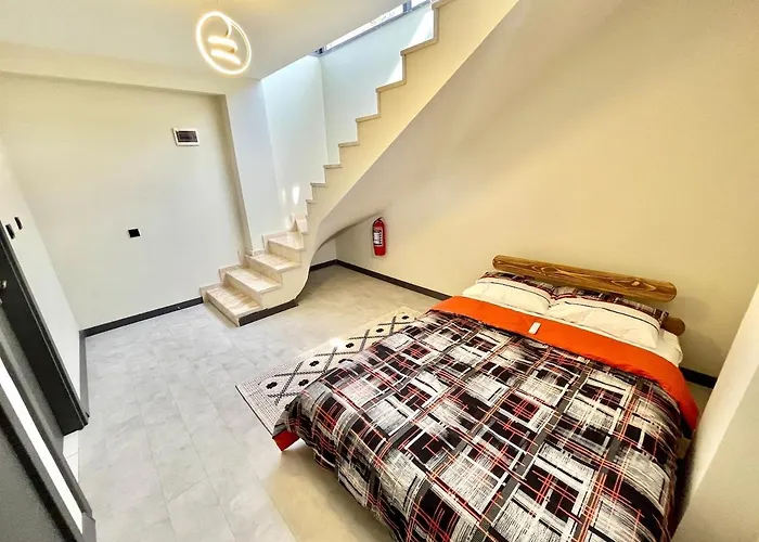 Fynoora Vila Tavsancil